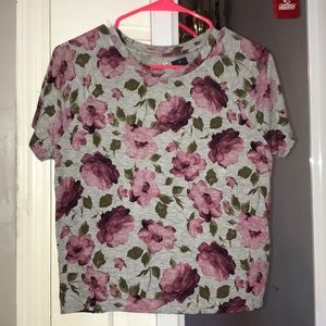 American Eagle (Soft & Sexy) Tee. Size medium